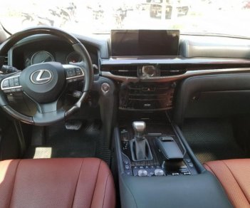 Lexus LX 570 2016 - Cần bán gấp Lexus LX 570 2016, màu đen, xe nhập số tự động