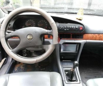 Nissan Bluebird 1993 - Bán xe Nissan Bluebird sản xuất 1993, màu xanh 