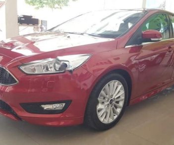 Ford Focus Trend 2018 - Cần bán Ford Focus Trend năm sản xuất 2018, màu đỏ, 605 triệu