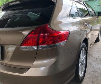 Toyota Venza 2009 - Bán xe Toyota Venza năm sản xuất 2009, màu vàng, nhập khẩu như mới