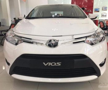 Toyota Vios 1.5E 2017 - Bán xe Toyota Vios 1.5E năm 2017, màu trắng