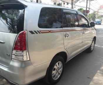 Toyota Innova G 2010 - Bán ô tô Toyota Innova G năm sản xuất 2010, màu bạc 