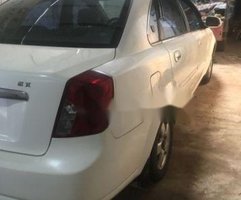 Chevrolet Lacetti 2004 - Cần bán gấp Chevrolet Lacetti sản xuất 2004, màu trắng