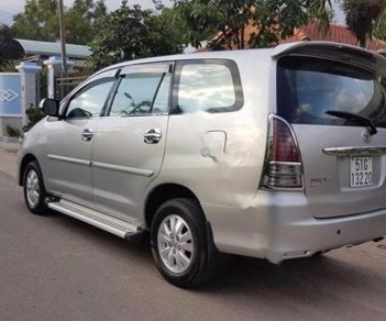 Toyota Innova G 2010 - Bán xe Toyota Innova G 2010, màu bạc 