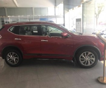 Nissan X trail 2.5 SV 4WD Premium 2018 - Bán ô tô Nissan X trail 2.5 SV 4WD Premium sản xuất 2018, màu đỏ