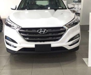Hyundai Santa Fe 2018 - Bán xe Hyundai Santa Fe 2018, màu trắng, giá tốt