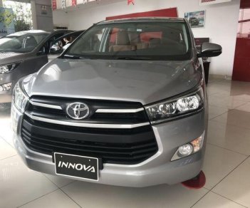 Toyota Innova 2018 - Bán ô tô Toyota Innova 2018, màu xám 