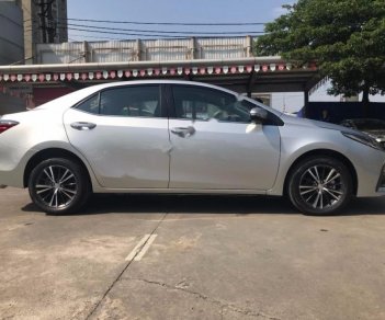 Toyota Corolla altis 2.0 Luxury 2017 - Bán ô tô Toyota Corolla altis 2.0 Luxury 2017, màu bạc