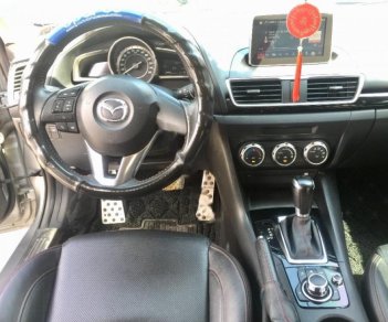 Mazda 3 2015 - Chính chủ bán xe Mazda 3 năm sản xuất 2015, màu xám