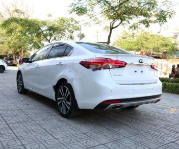 Kia Cerato 2018 - Bán xe Kia Cerato năm sản xuất 2018, màu trắng