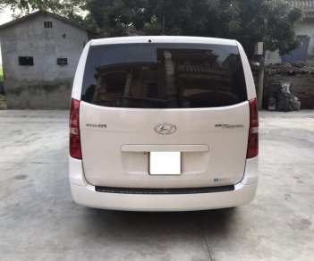 Hyundai Starex 2016 - Bán xe 9 chỗ Hyundai Starex đời cuối 2016, máy dầu, số sàn, phom mới