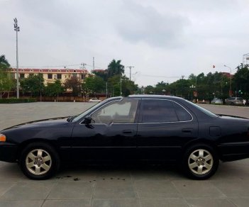 Toyota Camry 1997 - Gia đình bán Toyota Camry đời 1997, màu đen, nhập khẩu  