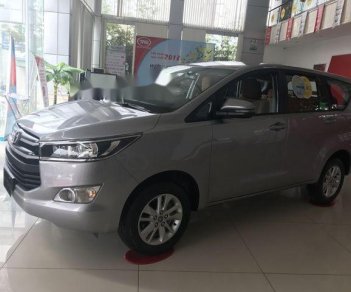 Toyota Innova 2018 - Bán ô tô Toyota Innova 2018, màu xám 