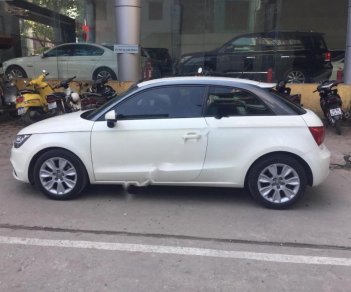 Audi A1 2010 - Chính chủ bán ô tô Audi A1 sản xuất 2010, màu trắng, xe nhập