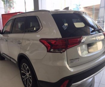 Mitsubishi Outlander 2.0 CVT 2018 - Bán xe Mitsubishi Outlander 2.0 CVT 2018, màu trắng