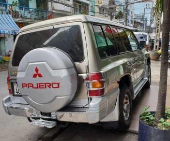 Mitsubishi Pajero 3.5 2007 - Cần bán lại xe Mitsubishi Pajero 3.5 đời 2007, màu vàng chính chủ