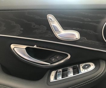 Mercedes-Benz C class C200 2017 - Bán xe Mercedes C200 sản xuất 2017, màu xanh lam như mới