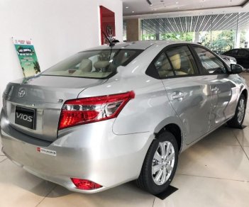 Toyota Vios 1.5E 2018 - Bán xe Toyota Vios 1.5E sản xuất 2018, màu bạc, giá chỉ 490 triệu