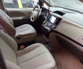 Toyota Sienna Le 2010 - Cần bán xe Toyota Sienna 2.7 LE 2010 màu vàng cát nhập Mỹ