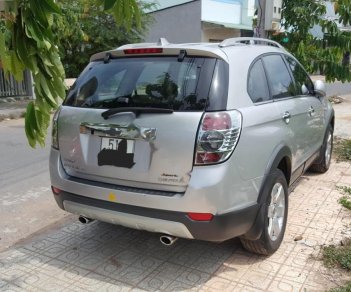 Chevrolet Captiva LT Maxx 2.4 MT 2009 - Cần bán gấp Chevrolet Captiva LT Maxx đời 2009