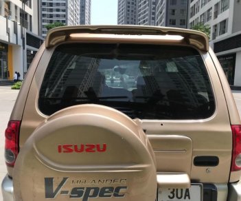 Isuzu Hi lander V-spec Touring 2008 - Cần bán lại xe Isuzu Hi lander V-spec Touring 2008, màu vàng số sàn, giá 305tr