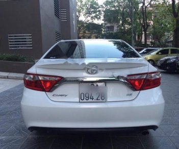 Toyota Camry SE 2.5 AT 2015 - Bán Toyota Camry SE 2.5 AT sản xuất 2015, màu trắng, nhập khẩu