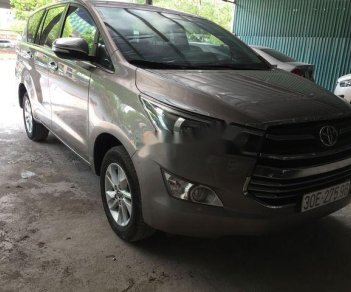 Toyota Innova   E MT 2016 - Cần bán lại xe Toyota Innova E MT đời 2016, giá tốt