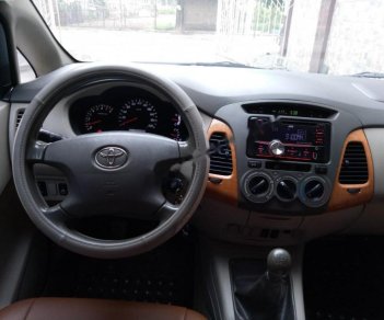 Toyota Innova G 2009 - Cần bán Toyota Innova 2.0 sản xuất 2009, màu bạc chính chủ, 400tr