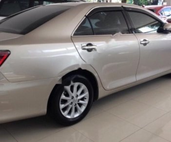 Toyota Camry 2.0 E 2016 - Bán Toyota Camry 2.0 E sản xuất 2016