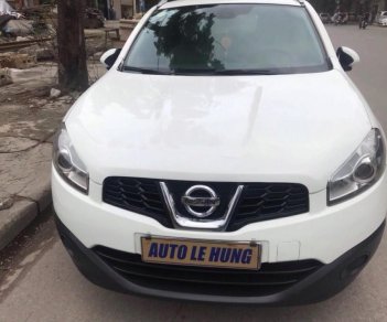 Nissan Qashqai SE AWD 2010 - Bán xe Nissan Qashqai SE AWD sản xuất năm 2010, màu trắng, nhập khẩu, giá chỉ 580 triệu