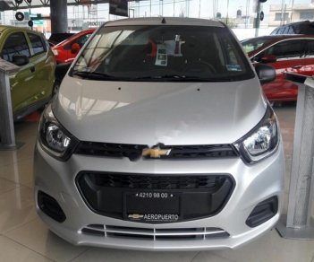 Chevrolet Spark LS 1.2 MT 2018 - Cần bán xe Chevrolet Spark LS 1.2 MT 2018, màu bạc, giá chỉ 359 triệu