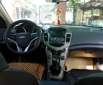 Chevrolet Cruze LT 1.6L 2017 - Bán xe Chevrolet Cruze LT 1.6L đời 2017, màu đen chính chủ, giá tốt