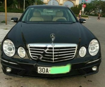 Mercedes-Benz E class E240 2005 - Gia đình bán Mercedes E240 đời 2005, màu đen