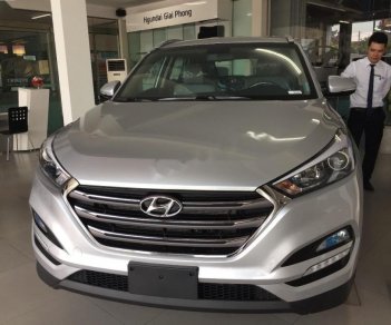 Hyundai Tucson 2018 - Cần bán xe Hyundai Tucson sản xuất năm 2018, màu bạc, 753tr