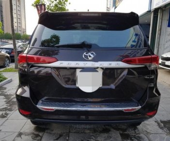 Toyota Fortuner 2.4G 4x2 MT 2016 - Cần bán xe Toyota Fortuner 2.4G 4x2 MT đời 2016, màu nâu, nhập khẩu  