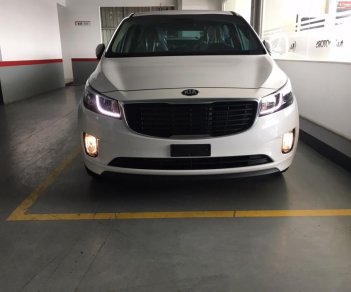 Kia Sedona 2018 - Bán Kia Sedona 2018 mới, hỗ trợ trả góp lên đến 80% giá trị xe trong vòng 8 năm
