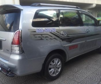 Toyota Innova G 2010 - Cần bán xe Toyota Innova G đời 2010, màu bạc chính chủ, 450 triệu