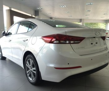 Hyundai Elantra 2018 - " Gía sốc tháng 6" Giá xe Hyundai Elantra Vũng Tàu, trả góp 80% xe, chạy Grab, LH Phương: 0933.222.638