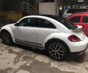 Volkswagen Beetle Dune 2017 - Cần bán Volkswagen Beetle Dune đời 2017, màu trắng, xe nhập