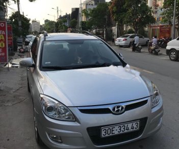 Hyundai i30 CW 2009 - Cần bán xe Hyundai i30 CW sản xuất năm 2009, màu bạc, nhập khẩu nguyên chiếc chính chủ