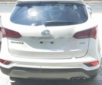 Hyundai Santa Fe 2.4L 4WD 2018 - Cần bán Hyundai Santa Fe 2.4L 4WD đời 2018, màu trắng