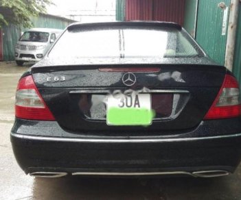 Mercedes-Benz E class E240 2005 - Gia đình bán Mercedes E240 đời 2005, màu đen