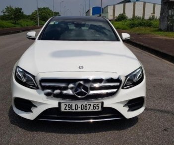 Mercedes-Benz E class E300 AMG 2017 - Bán xe Mercedes E300 AMG đời 2017, màu trắng số tự động