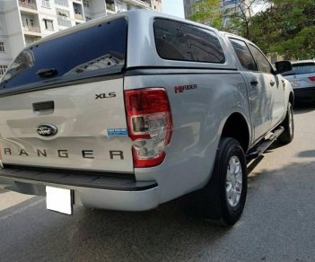 Ford Ranger MT 2014 - Bán Ford Ranger MT năm sản xuất 2014, màu bạc, nhập khẩu nguyên chiếc như mới