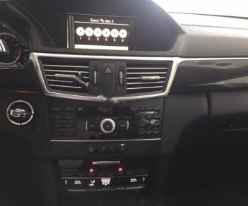 Mercedes-Benz E class 250 CGI 2011 - Bán Mercedes 250 CGI sản xuất 2011, màu đen, giá chỉ 880 triệu