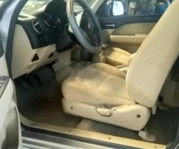 Ford Everest 2012 - Cần bán Ford Everest sản xuất năm 2012, màu bạc số sàn, 603 triệu