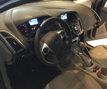 Ford Focus Titanium 2.0 AT 2015 - Bán Ford Focus Titanium 2.0 AT năm sản xuất 2015, màu xám