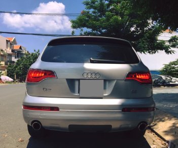 Audi Q7 2009 - Cần bán chiếc Audi Q7 AT màu xám bạc sx 2009 đẹp full nóc