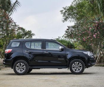 Chevrolet Trail Blazer    2018 - Cần bán Chevrolet Trail Blazer đời 2018, màu đen, xe nhập giá cạnh tranh