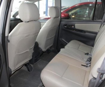 Toyota Innova 2.0E 2013 - Việt Dũng Auto bán Toyota Innova 2.0E sản xuất 2013, màu bạc